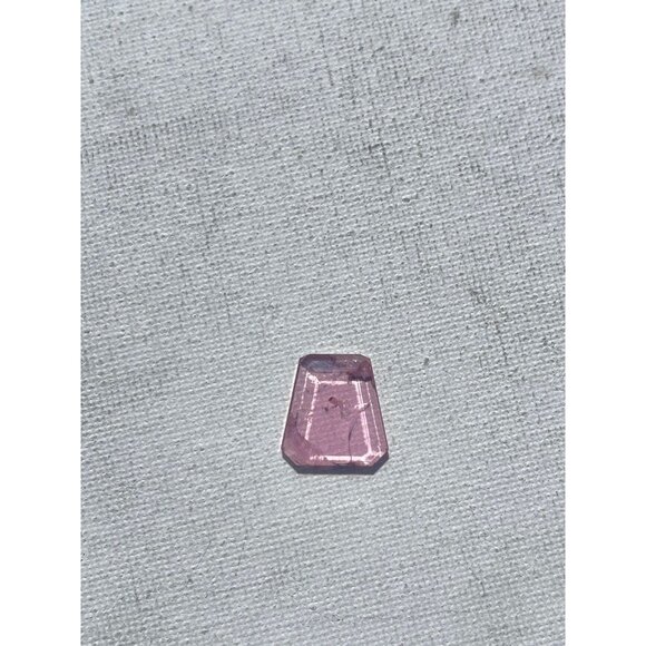 7.5 ct Himalaya Mine Pink Tourmaline - Custom Cut Shield - Picture 5 of 10